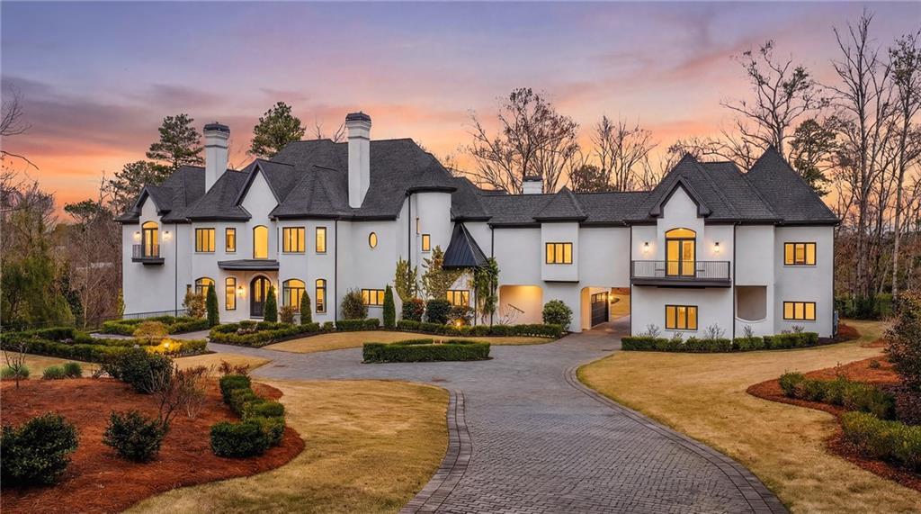 5320 Riverview Rd., Atlanta, GA 30327