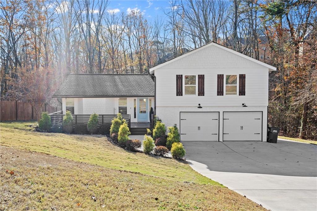 1940 Oak Ridge Ct., Marietta, GA 30062