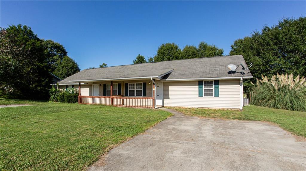 435 Baron Dr., Monroe, GA 30655