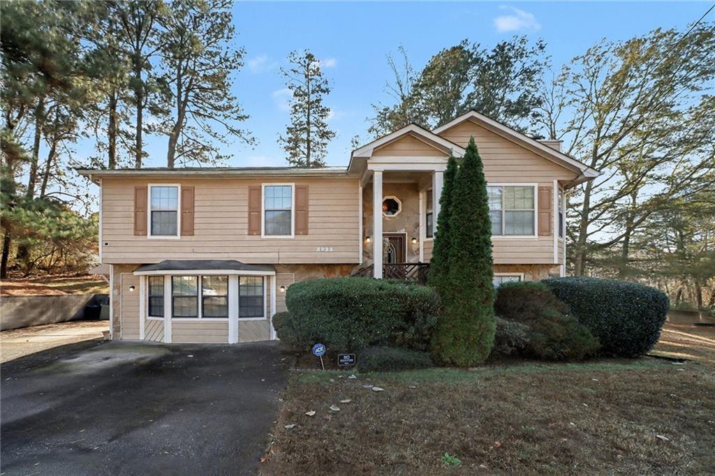 5925 Bretton Woods Dr., Lithonia, GA 30058