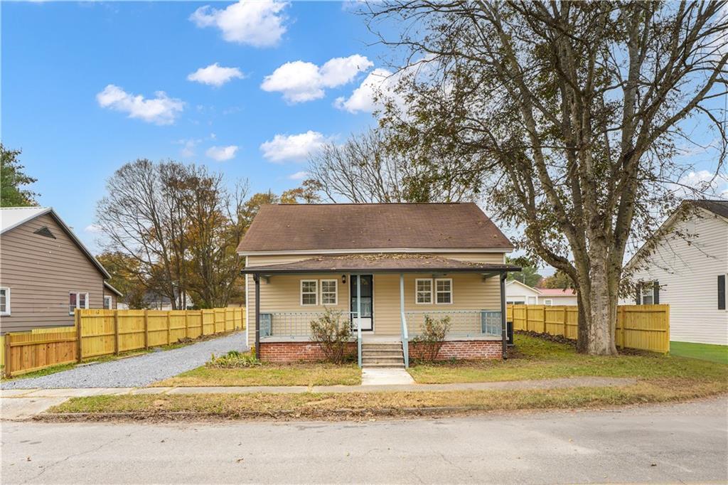 58 Elm St., Aragon, GA 30104