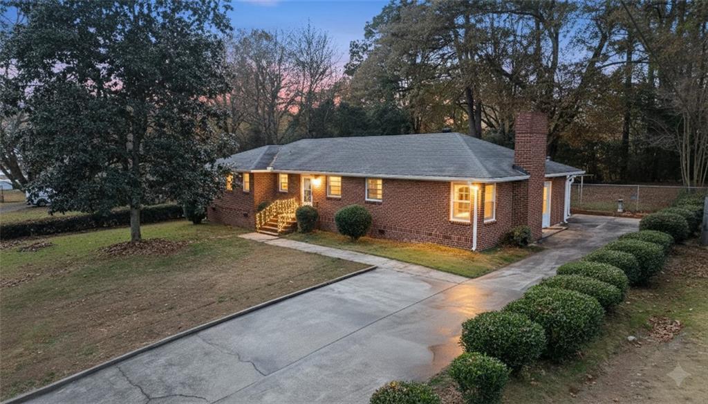 216 Coosawattee Ave., Rome, GA 30165