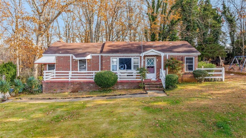 2626 White Sulphur Rd., Gainesville, GA 30501