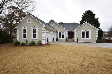 3671 Quail Creek Dr., Buford, GA 30519