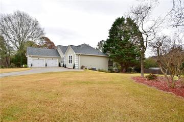3671 Quail Creek Dr., Buford, GA 30519