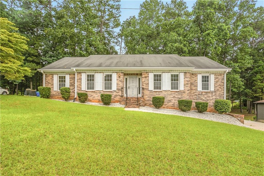 670 Timbergrove Dr., Atlanta, GA 30331