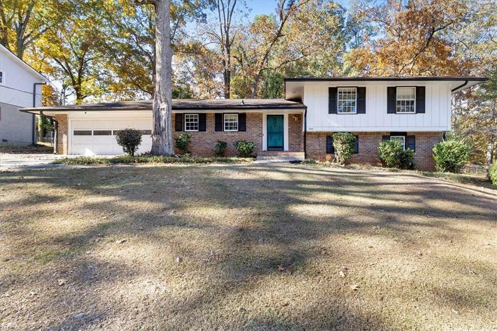 1999 Lindsey Ln., Decatur, GA 30035