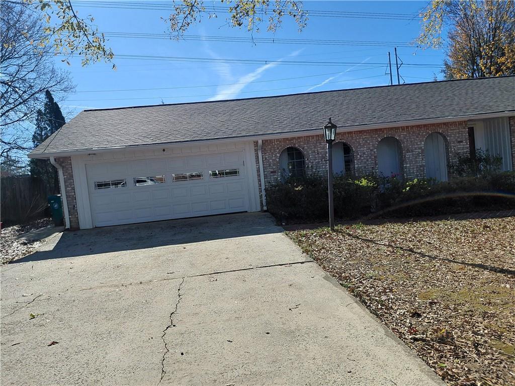 2479 Kingsland Dr., Atlanta, GA 30360