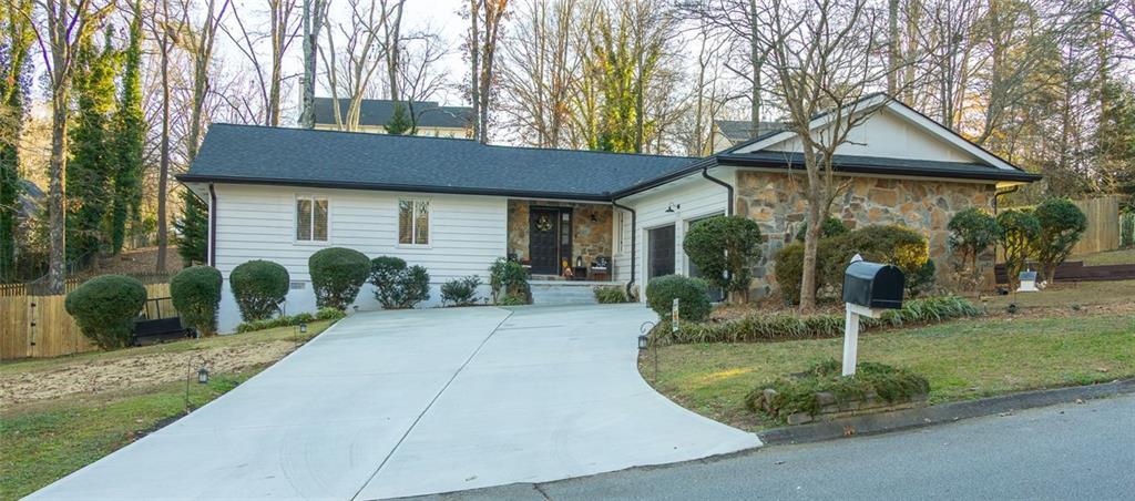 3734 Cherokee Ford, Gainesville, GA 30506