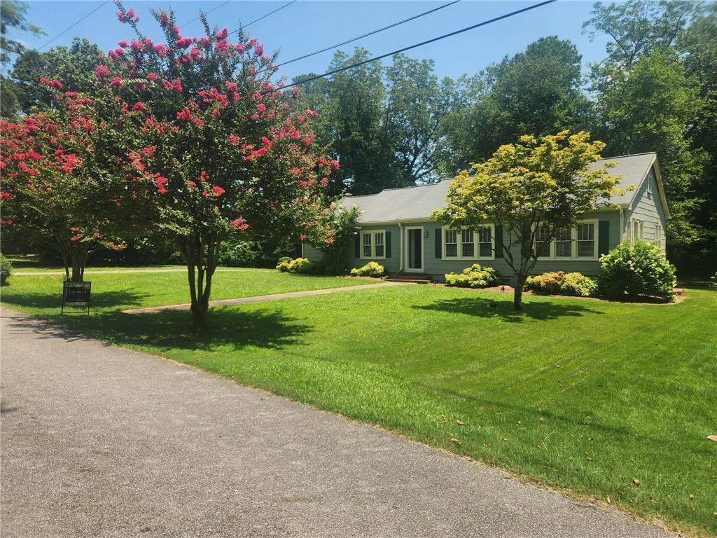 142 Griffin Dr., Carrollton, GA 30117