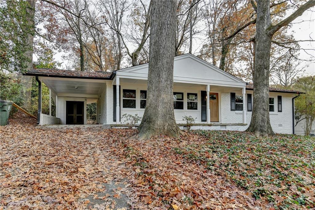 2137 Plantation Ln., Chamblee, GA 30341