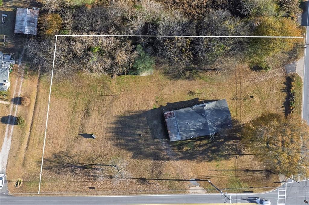 585 Arnold Mill Rd., Woodstock, GA 30188