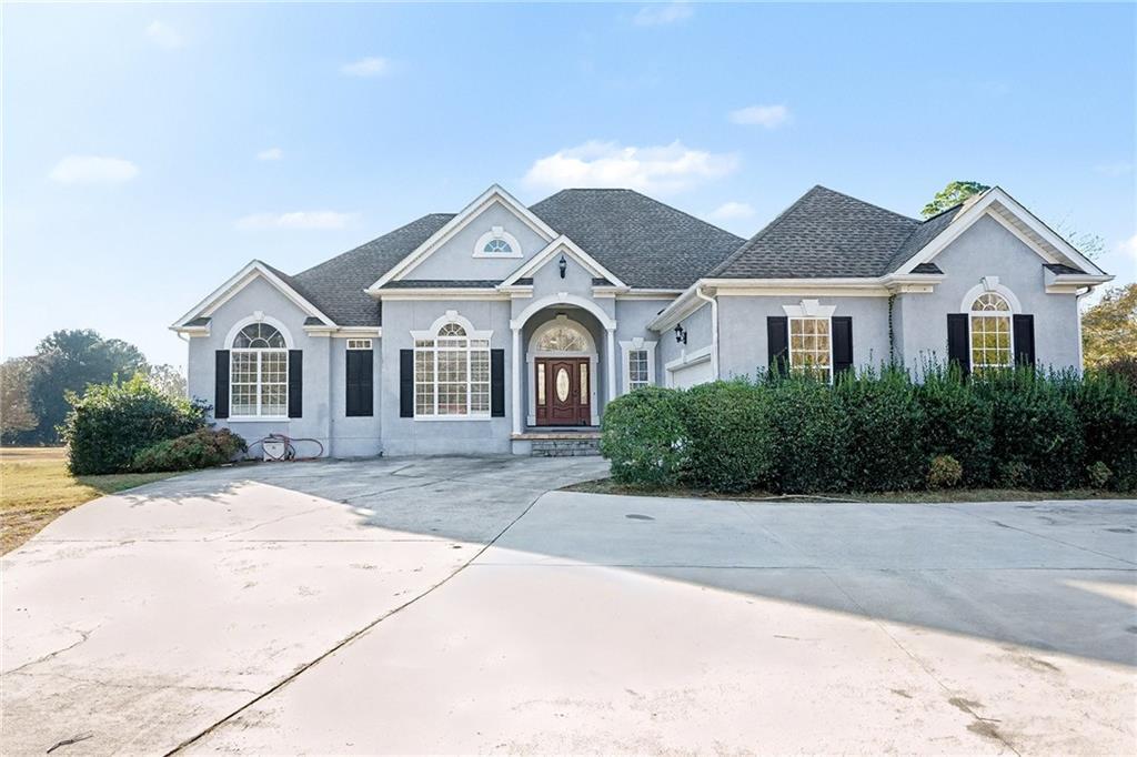 517 N Pine Hill Rd., Griffin, GA 30223