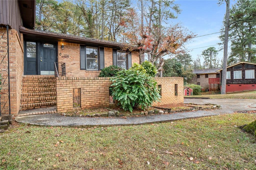 2738 Rainbow Ridge Rd., Decatur, GA 30034