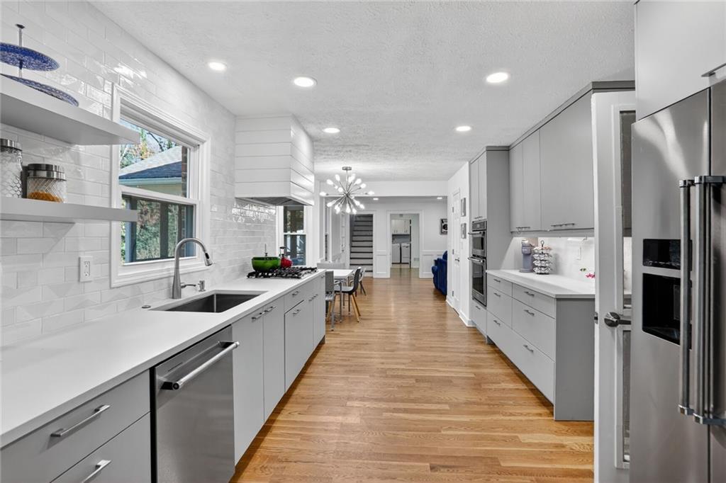 2462 Midvale Forest Dr., Tucker, GA 30084