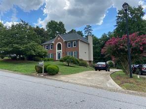 447 Guilford Cir., Marietta, GA 30068