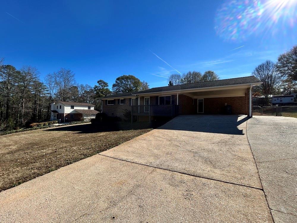 4642 Elmhurst Dr., Douglasville, GA 30135