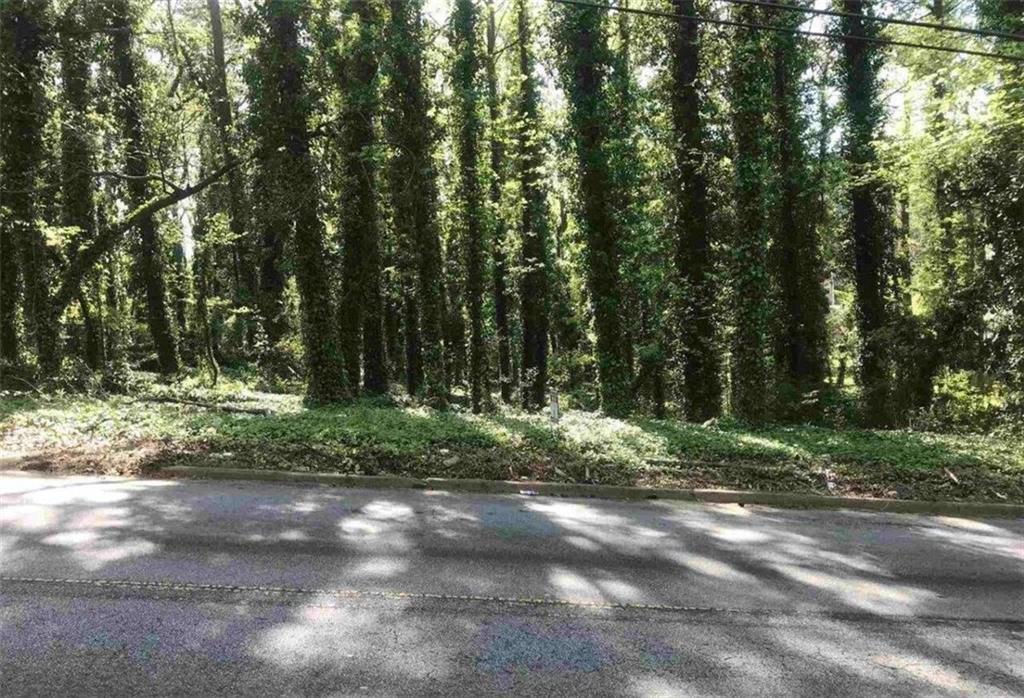 220 Linkwood Rd., Atlanta, GA 30318