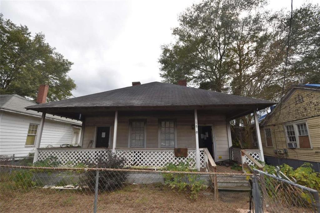 68 Poplar St., Porterdale, GA 30014