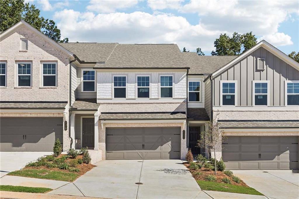 5333 Frontier Ct., Flowery Branch, GA 30542