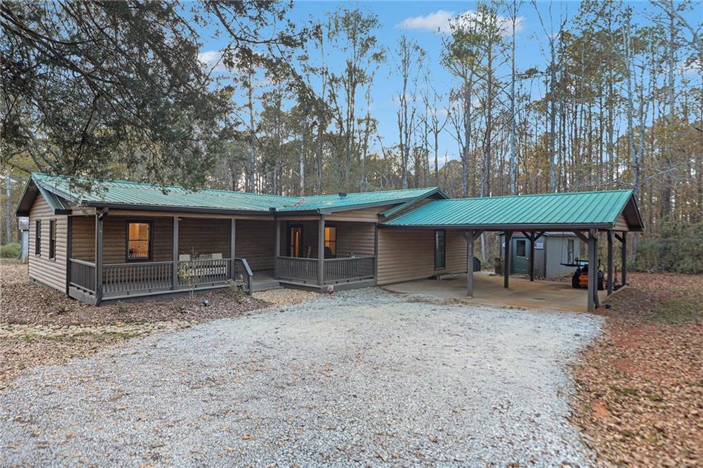 315 Laurel Rd., Carrollton, GA 30117