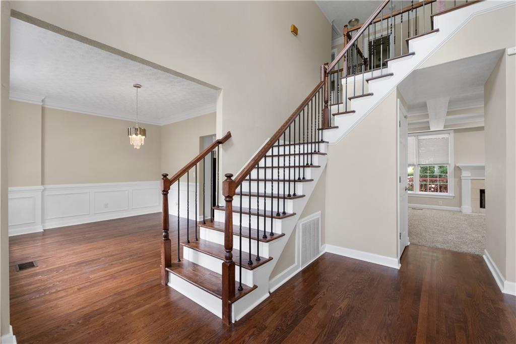 1811 Lake Cove Dr., Atlanta, GA 30331