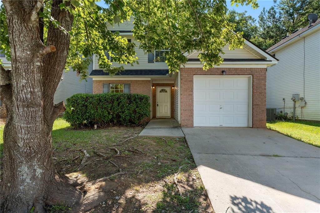 2433 Wood Bend Ln., Riverdale, GA 30296