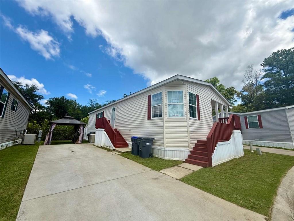 51 E Cardinal Ln., Lawrenceville, GA 30044