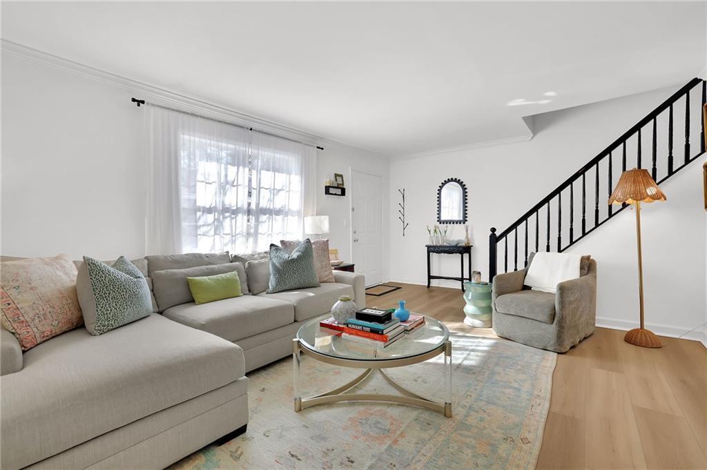 6900 Roswell Rd. #4I, Atlanta, GA 30328