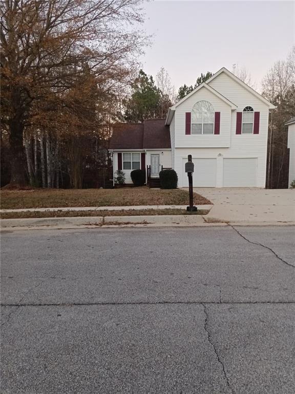 3686 Lower Creek Dr., Douglasville, GA 30135