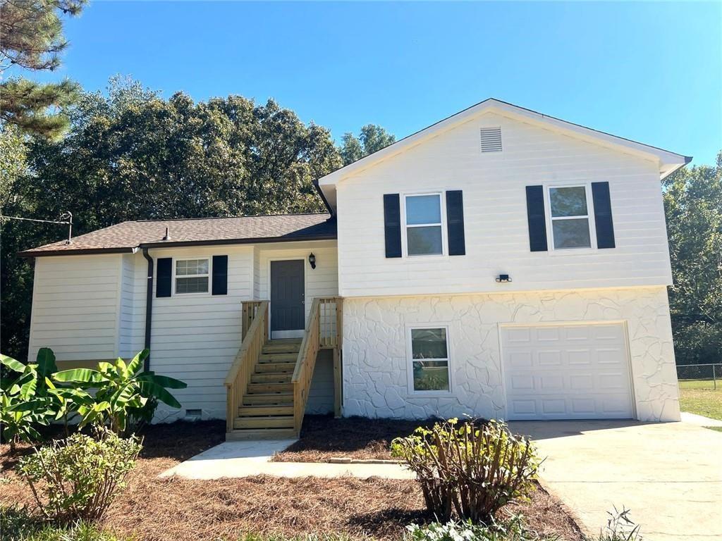 85 Edelweiss Dr., Fairburn, GA 30213