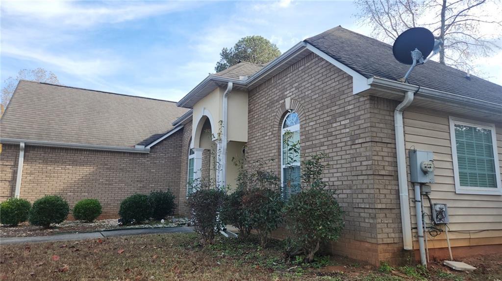 2766 Topaz Rd., Riverdale, GA 30296
