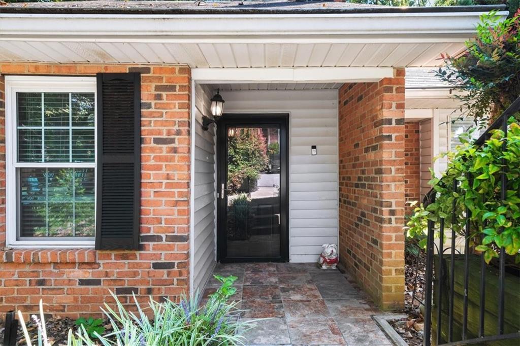 1195 Minhinette Dr. #J, Roswell, GA 30075