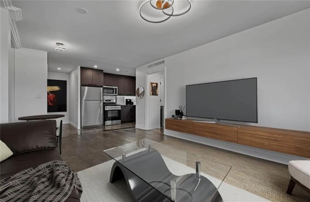 2285 Peachtree Rd. #1004, Atlanta, GA 30309