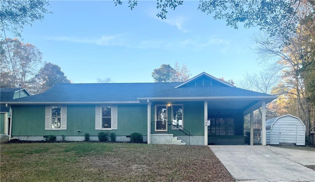 175 Lakeshore Cir., Acworth, GA 30101