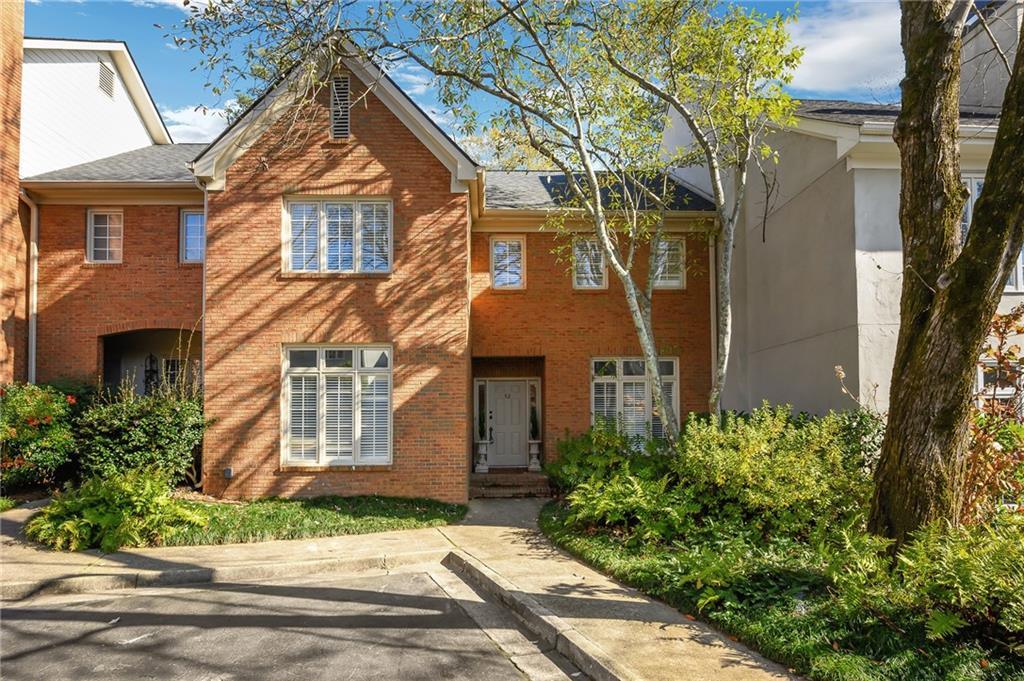 52 Paces West Dr., Atlanta, GA 30327