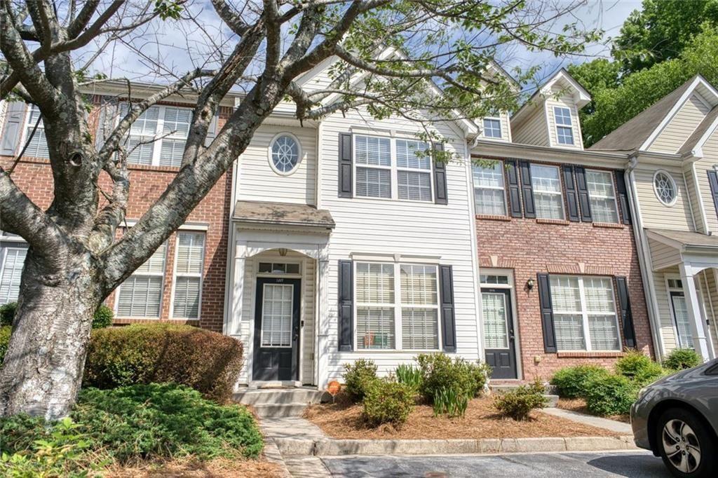 1207 Penhurst Way, Lawrenceville, GA 30043