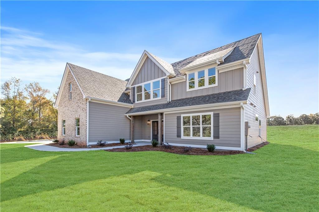 102 Red Oak Ln., Carrollton, GA 30116