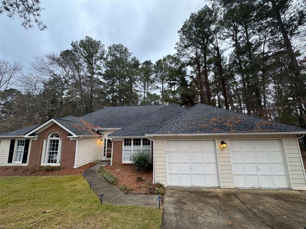 1175 Pebble Bend Dr., Grayson, GA 30017