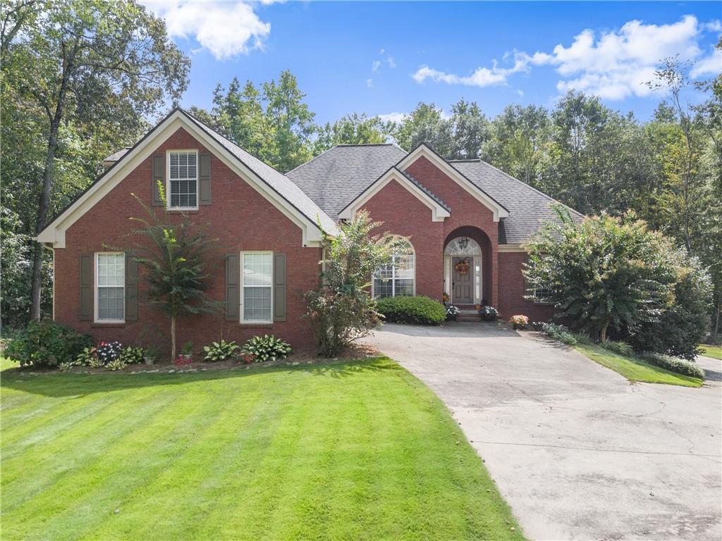 745 Roland Manor Dr., Dacula, GA 30019