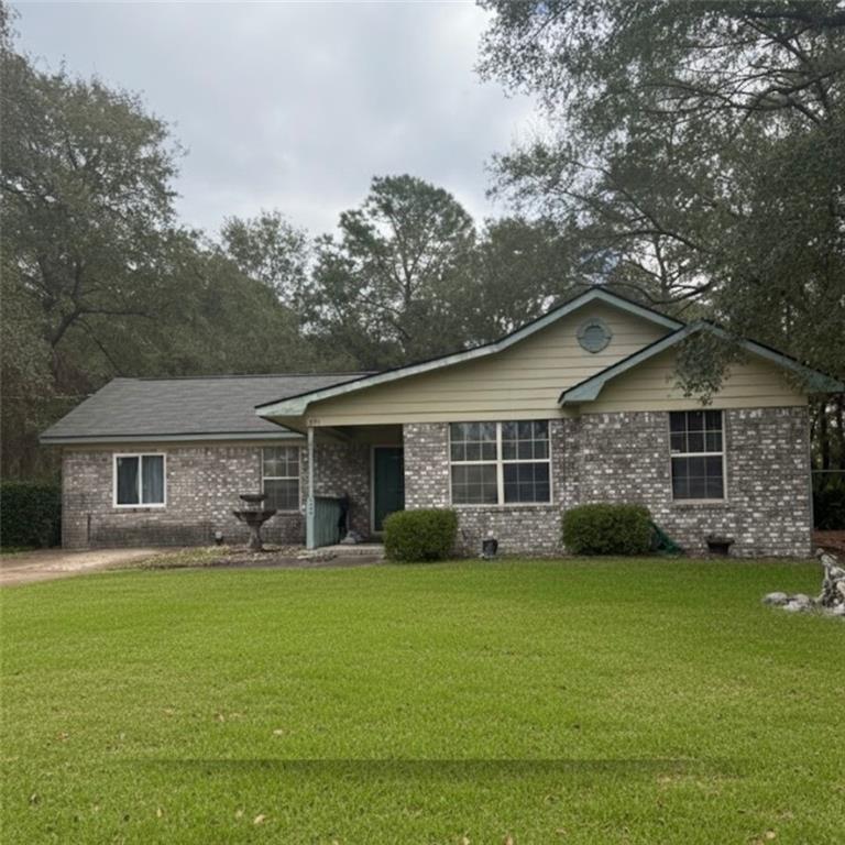 329 Jefferson Circle, Allenhurst, GA 31301