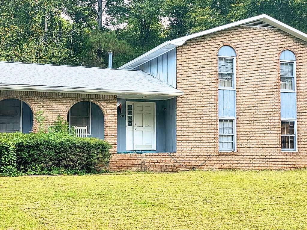 2587 Peyton Woods Tr., Atlanta, GA 30311