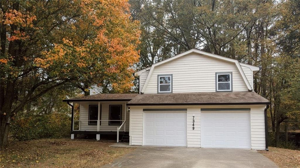 7349 Exeter Ct., Riverdale, GA 30296