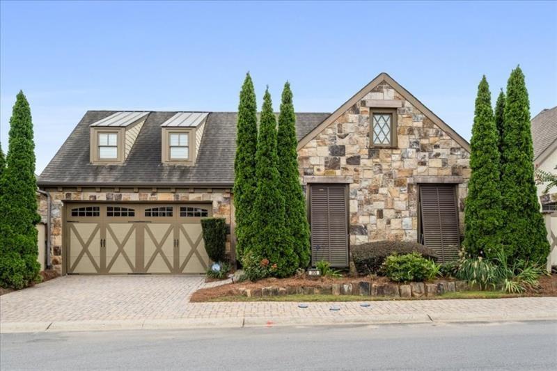 306 Gray Shingle Ln, Woodstock, GA 30189