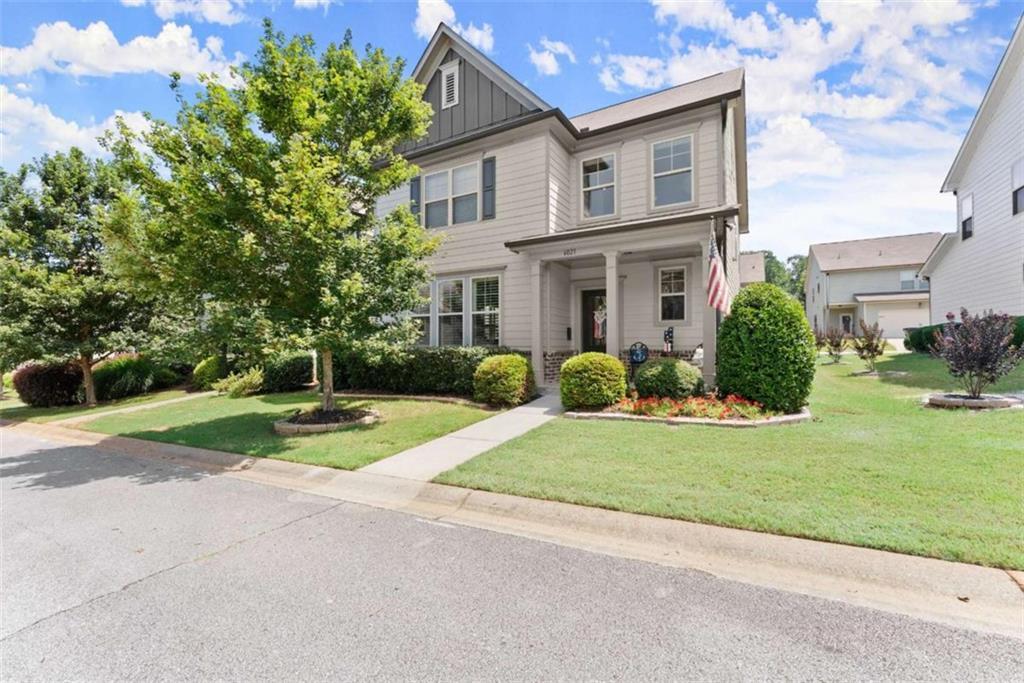 6021 Harbour Mist Dr., Flowery Branch, GA 30542