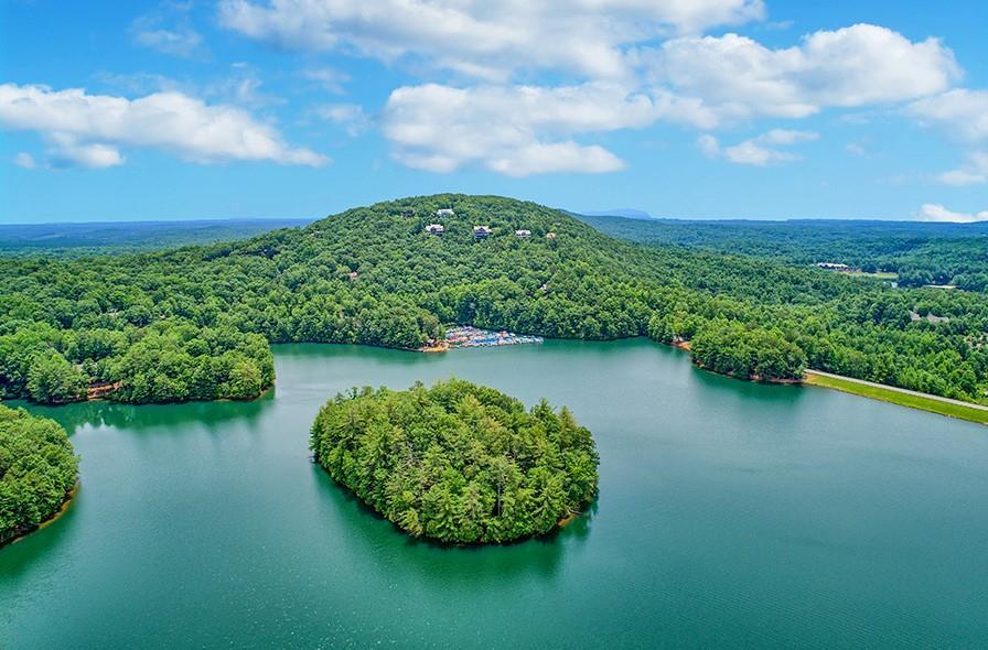 2534 Valley View Dr., Jasper, GA 30143