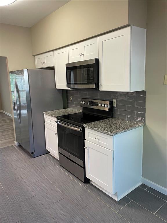 2295 Fairways Ct., Kennesaw, GA 30144