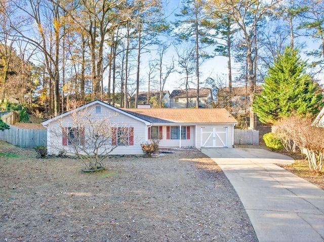 1362 Daniel Ln., Lawrenceville, GA 30046