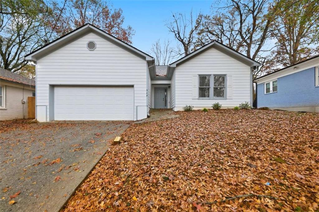 948 Byron Dr., Atlanta, GA 30310