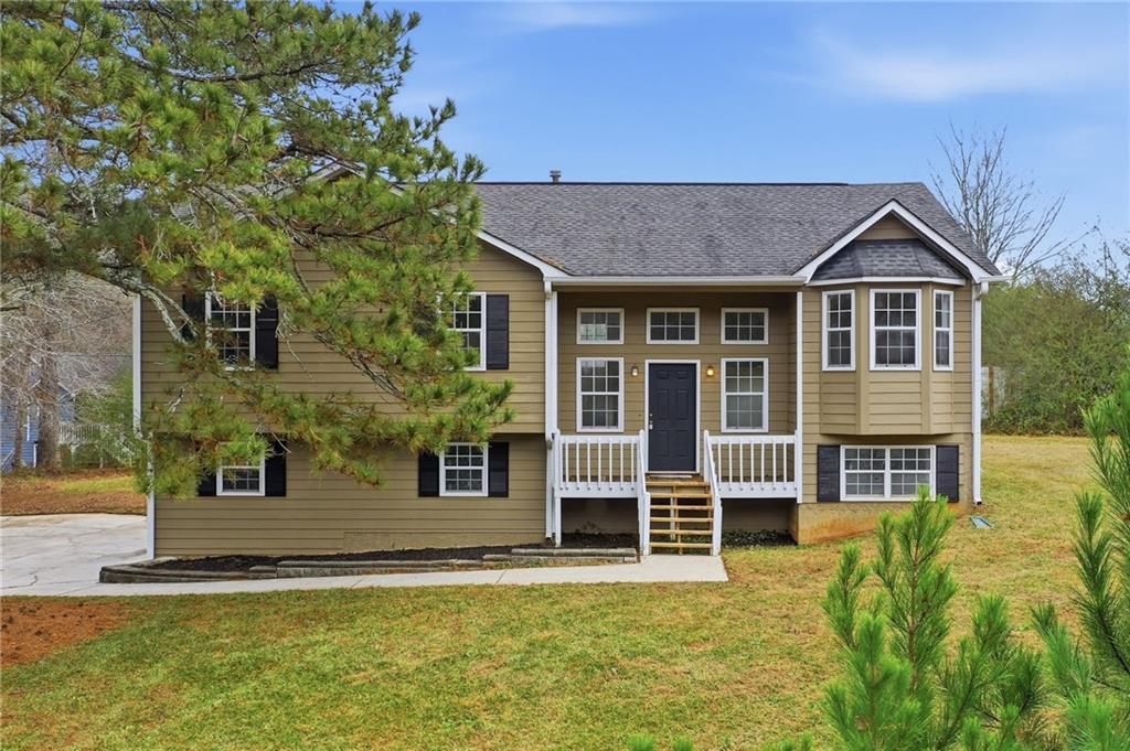 71 King Arthur Ct., Dallas, GA 30157